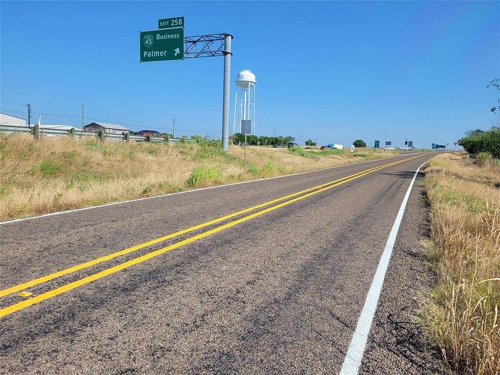 64.7 Acres of Mixed-Use Land for Sale in Palmer, Texas