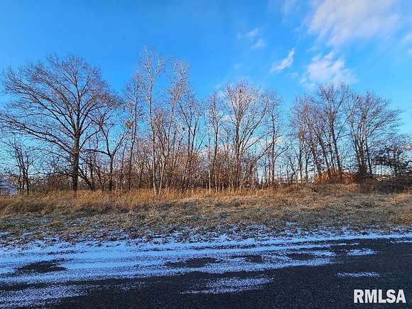 1.1 Acres of Residential Land for Sale in Salem, Illinois