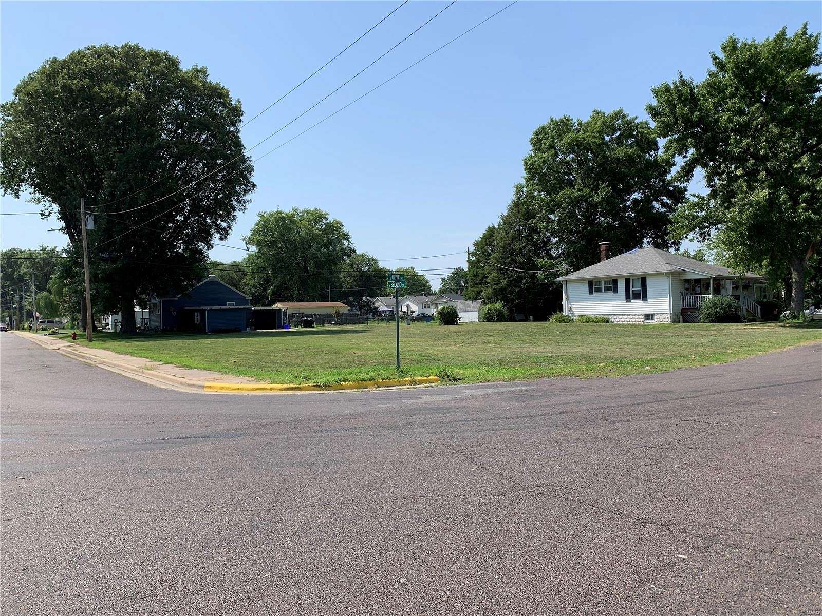0.26 Acres of Residential Land for Sale in Hartford, Illinois