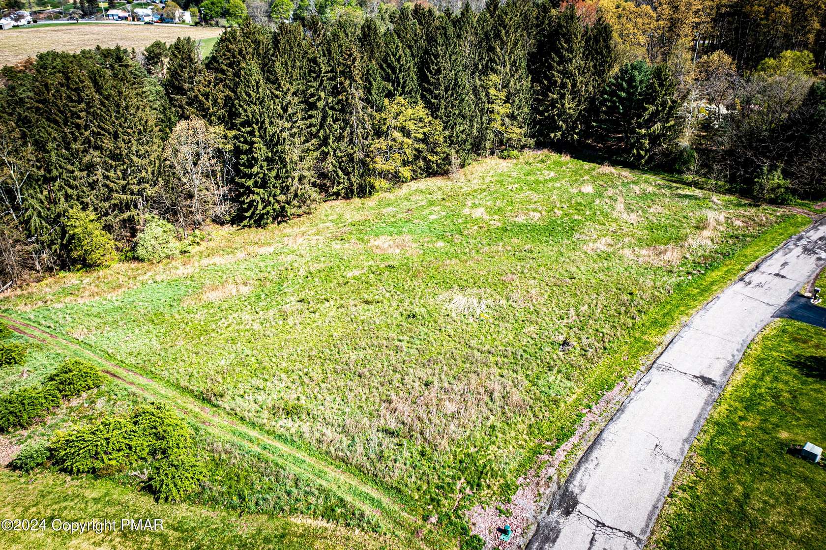 1.66 Acres of Land for Sale in Sugarloaf Township, Pennsylvania