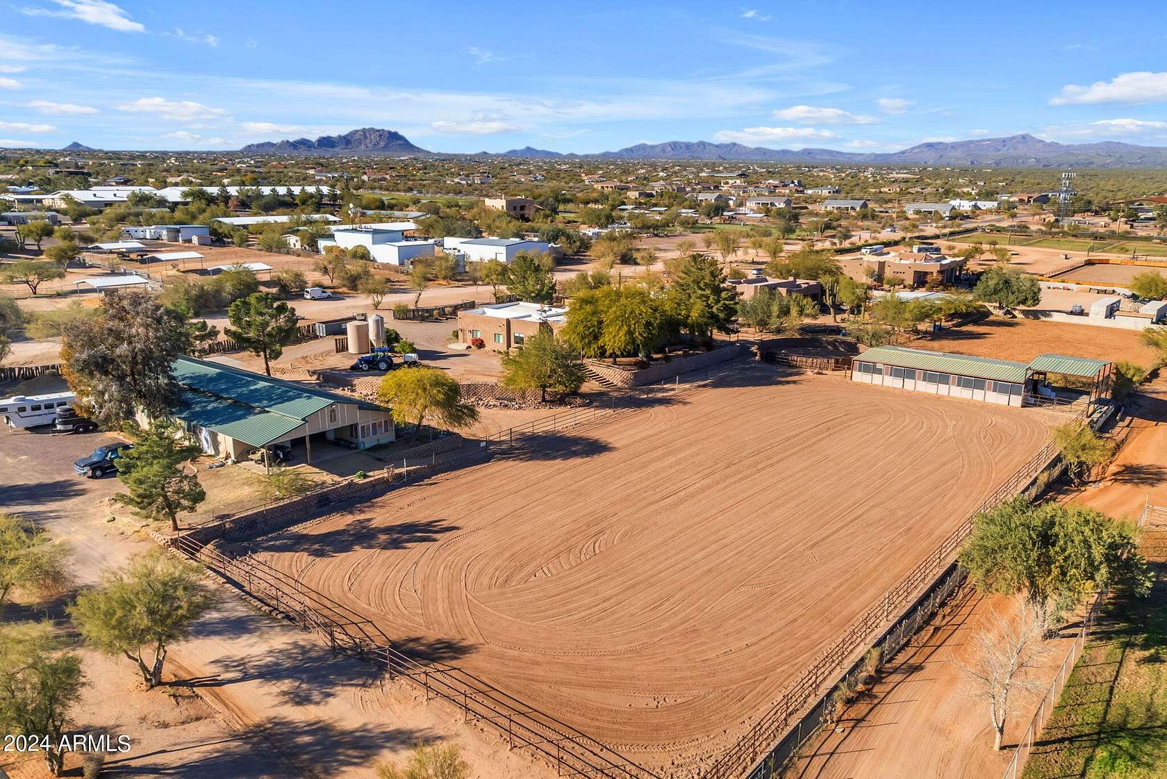 2.4 Acres of Residential Land with Home for Sale in Scottsdale, Arizona