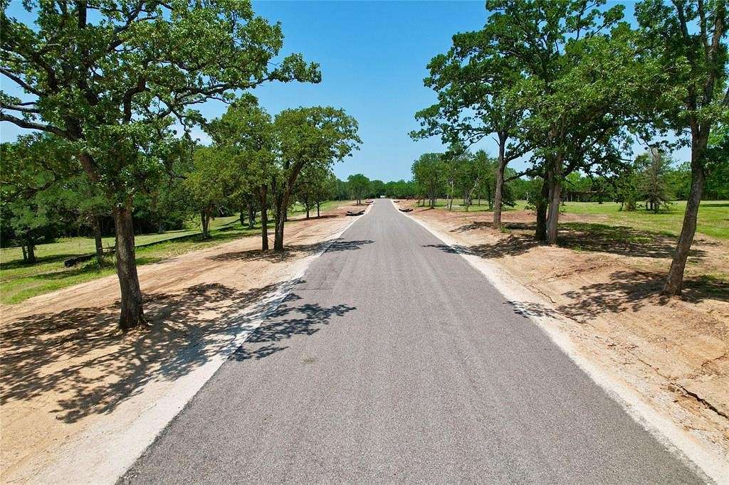 1 Acre of Residential Land for Sale in Pottsboro, Texas