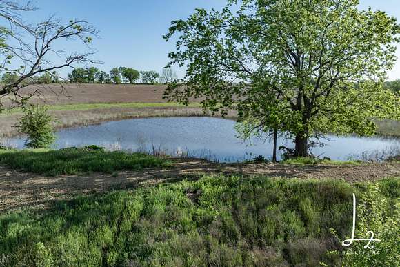 28 Acres of Land for Sale in Fredonia, Kansas