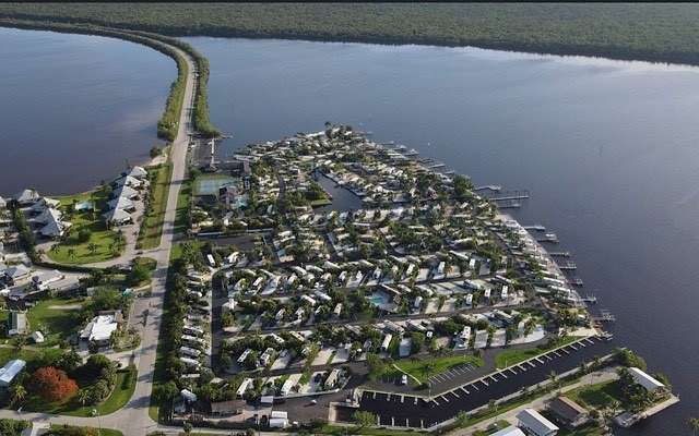 Land for Sale in Chokoloskee, Florida