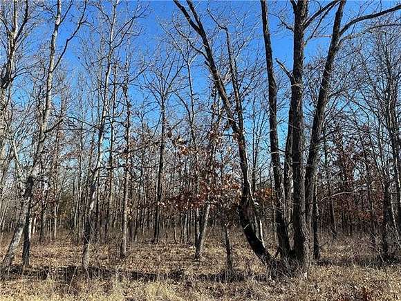 3.1 Acres of Residential Land for Sale in Edwards, Missouri