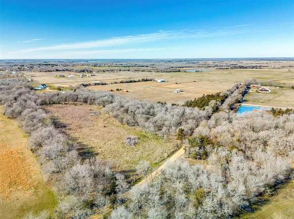 10.3 Acres of Land for Sale in Honey Grove, Texas