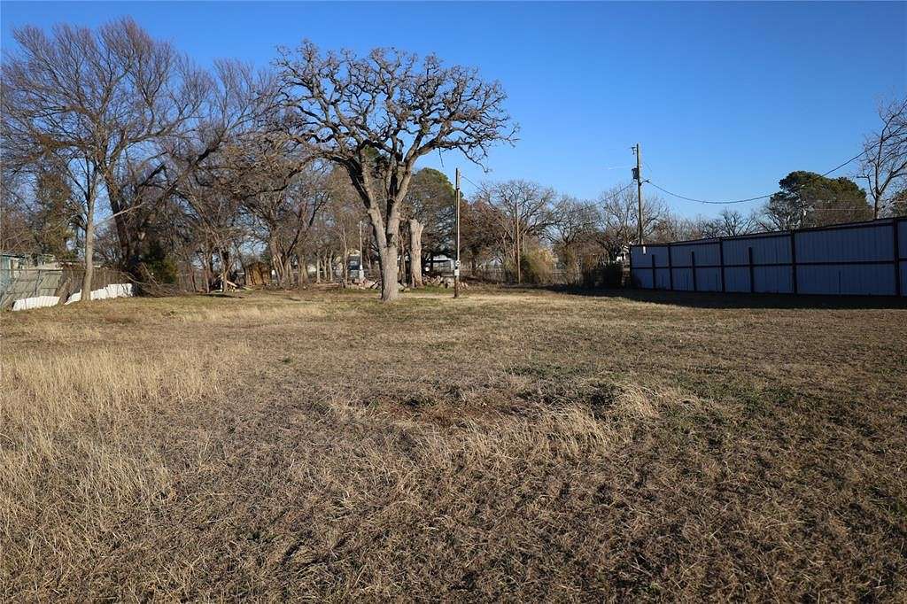 0.7 Acres of Land for Sale in Cleburne, Texas