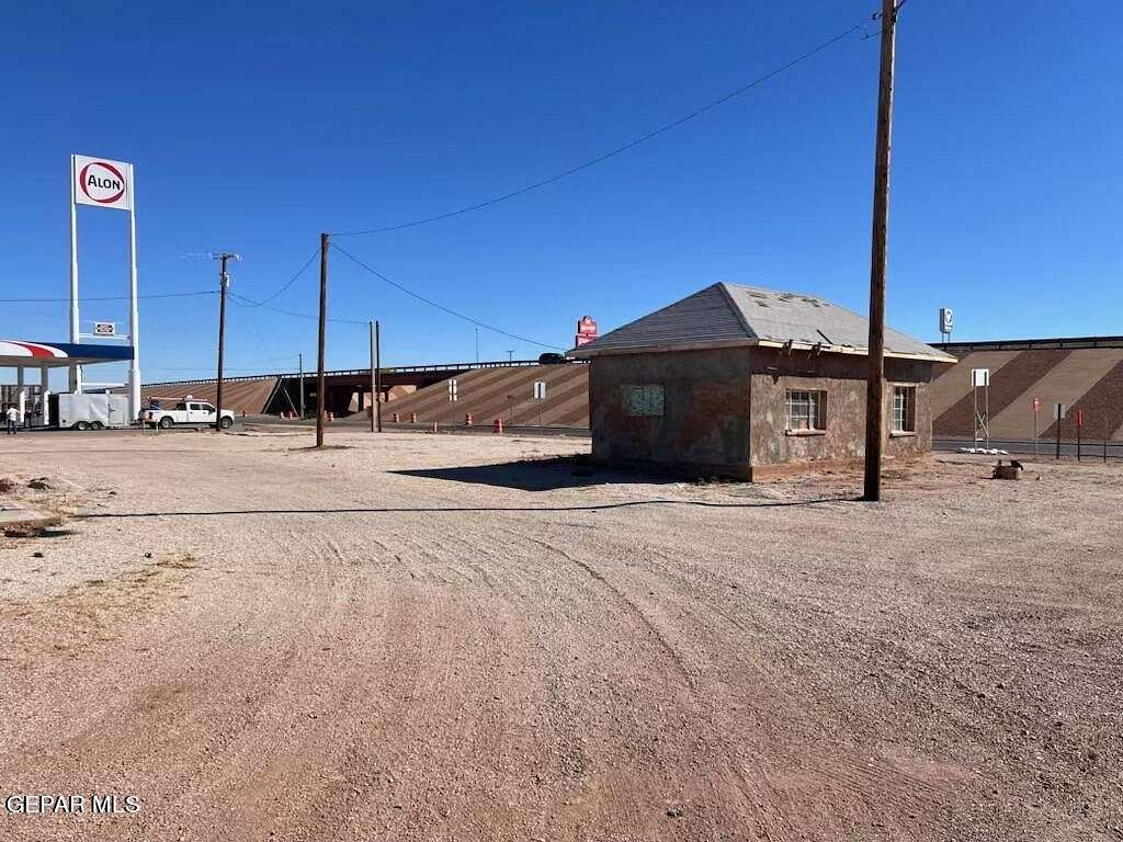 0.32 Acres of Commercial Land for Sale in Van Horn, Texas