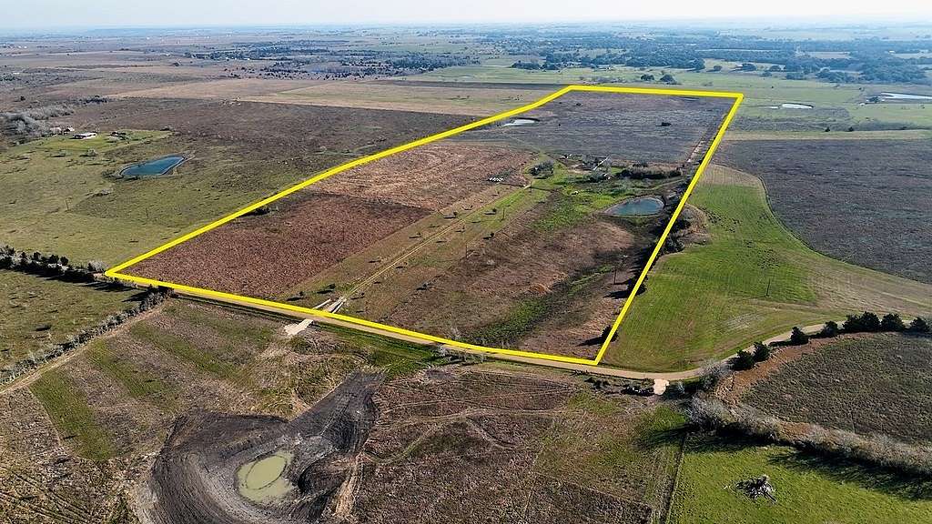 91.57 Acres of Agricultural Land for Sale in Muldoon, Texas