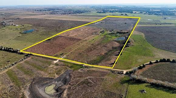 91.6 Acres of Agricultural Land for Sale in Muldoon, Texas