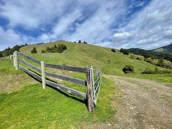 2,357 Acres of Agricultural Land for Sale in Petrolia, California