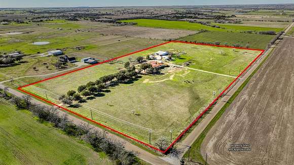 20 Acres of Agricultural Land with Home for Sale in Cleburne, Texas