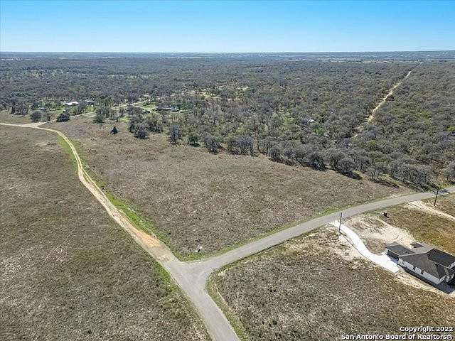 39 Acres of Land for Sale in La Vernia, Texas