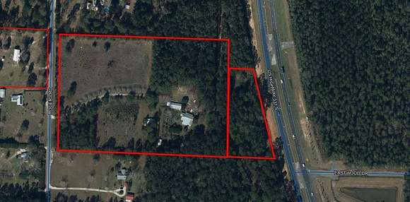 14.5 Acres of Land with Home for Sale in DeFuniak Springs, Florida