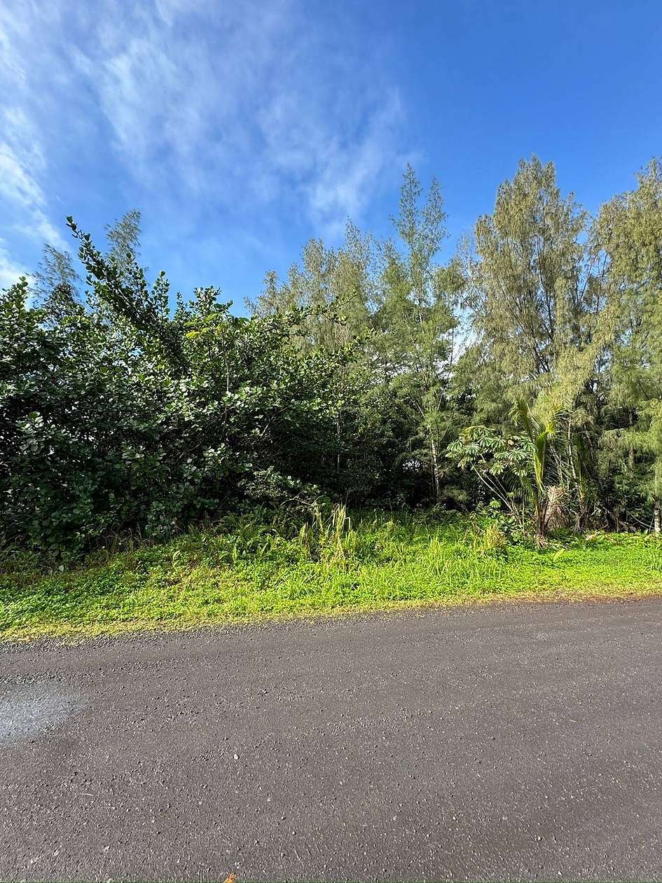 0.75 Acres of Residential Land for Sale in Keaau, Hawaii