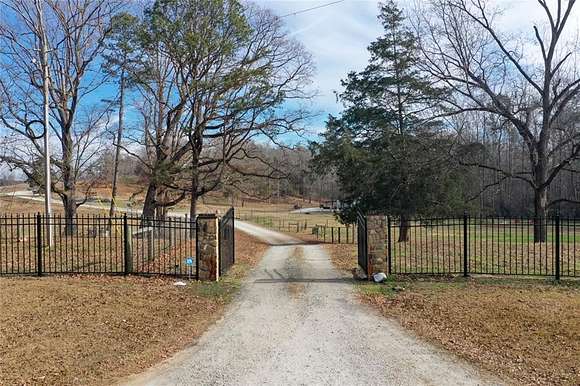 105 Acres of Land with Home for Sale in Eastanollee, Georgia