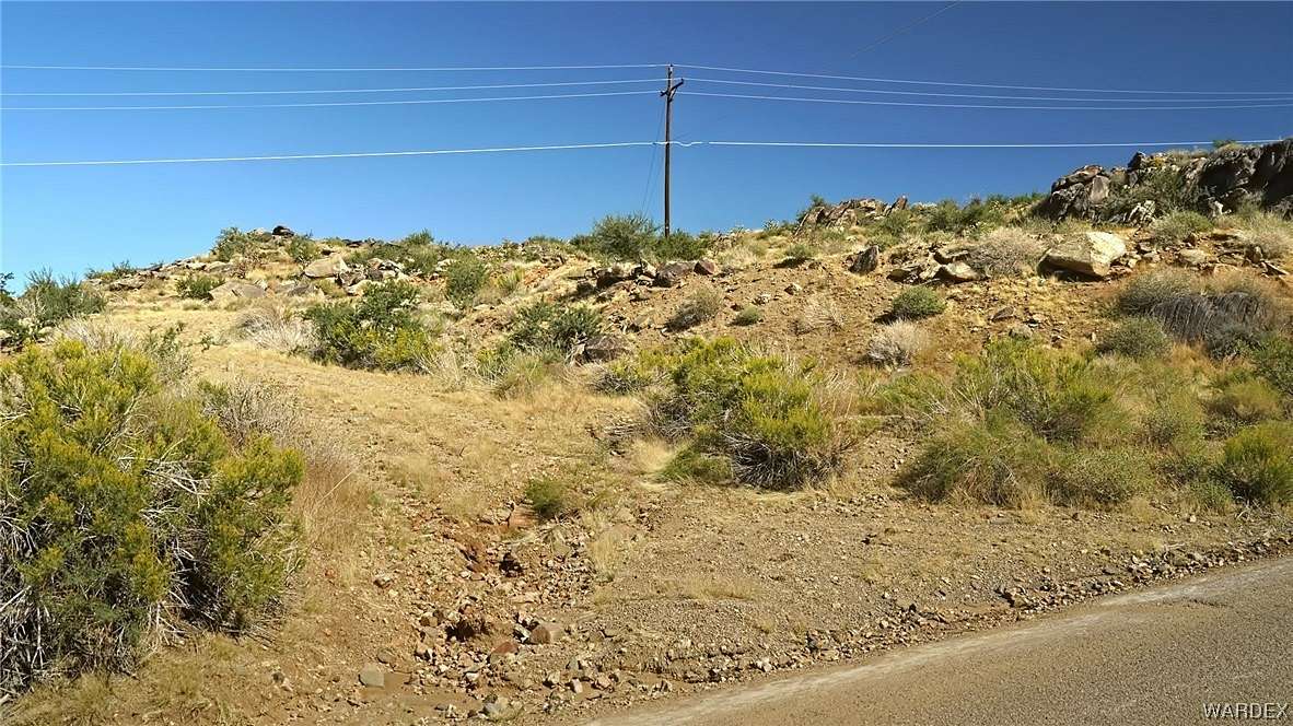 0.93 Acres of Residential Land for Sale in Golden Valley, Arizona