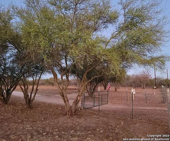 5 Acres of Residential Land for Sale in Moore, Texas