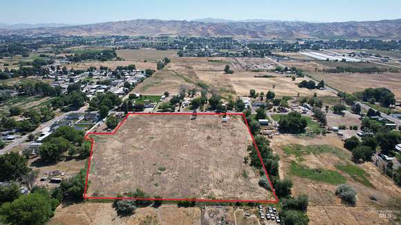 7.989 Acres of Land for Sale in Emmett, Idaho