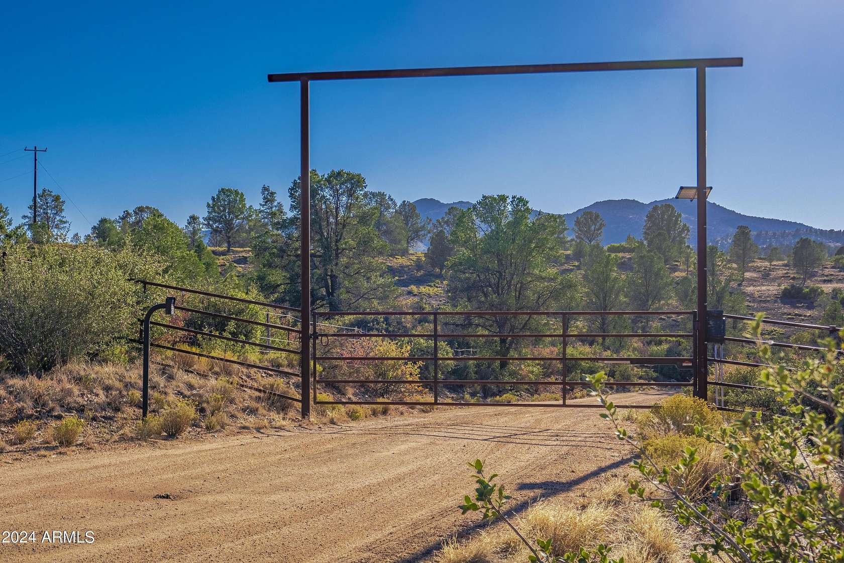 7 Acres of Land for Sale in Peeples Valley, Arizona