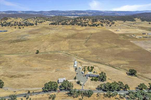 390 Acres of Land with Home for Sale in Middletown, California