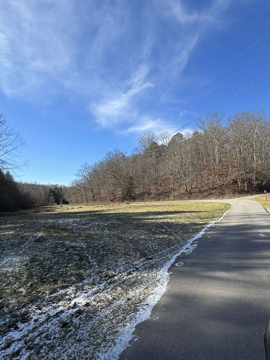 330 Acres of Recreational Land for Sale in Argillite, Kentucky