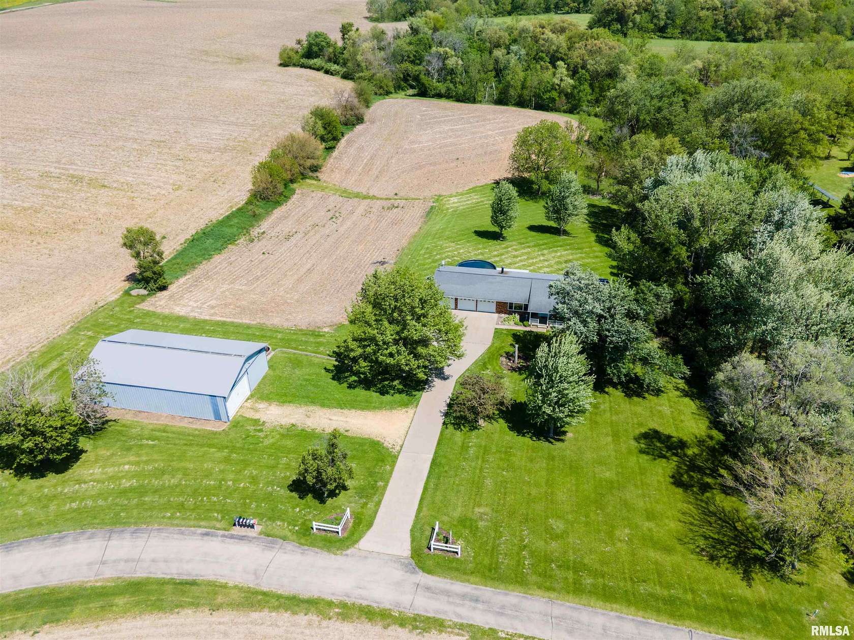 5.15 Acres of Residential Land with Home for Sale in Clinton, Iowa