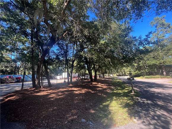 1.2 Acres of Commercial Land for Sale in Hilton Head Island, South Carolina