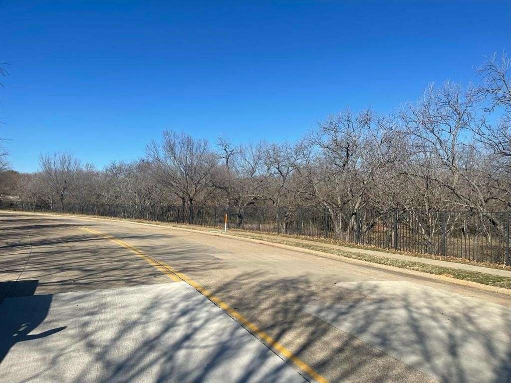 10 Acres of Land for Sale in Grapevine, Texas