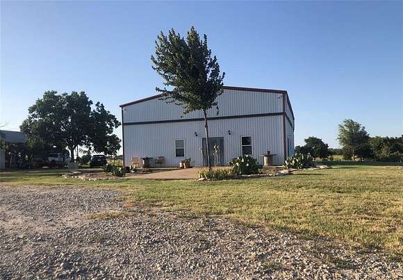 13.4 Acres of Land with Home for Sale in Decatur, Texas