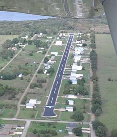 8.66 Acres of Commercial Land for Sale in Gun Barrel City, Texas