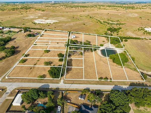 12 Acres of Land for Sale in Willow Park, Texas