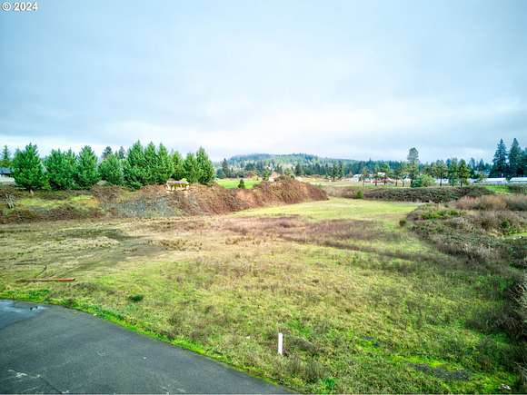 1.7 Acres of Mixed-Use Land for Sale in Sutherlin, Oregon