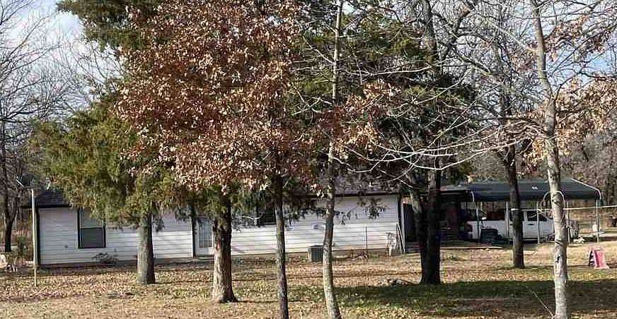 11 Acres of Land with Home for Sale in Burneyville, Oklahoma