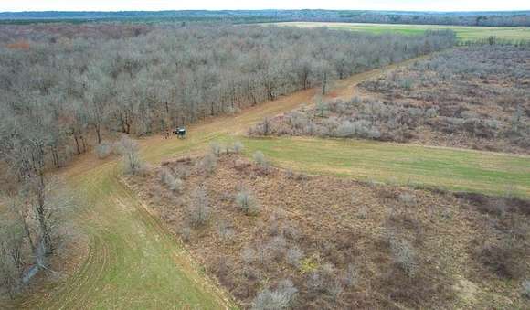 691 Acres of Land with Home for Sale in Harrisonburg, Louisiana