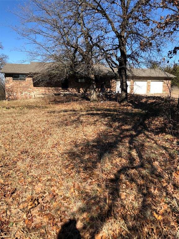 54.9 Acres of Land with Home for Sale in Asher, Oklahoma