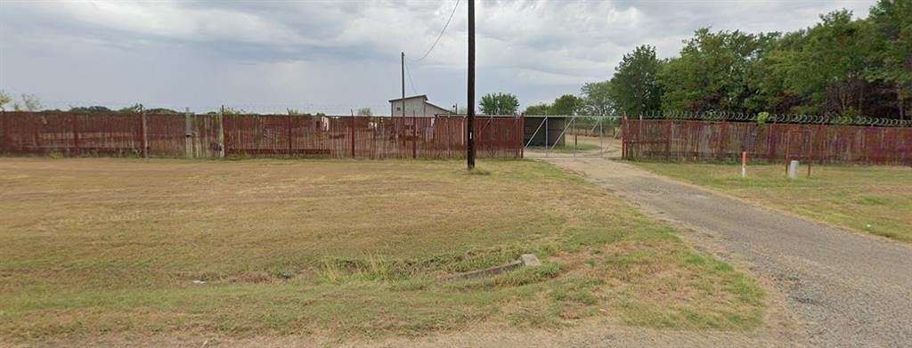 3.4 Acres of Improved Commercial Land for Sale in Sulphur Springs, Texas