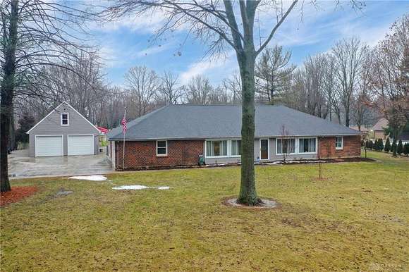 5.235 Acres of Residential Land with Home for Sale in Spring Valley Township, Ohio