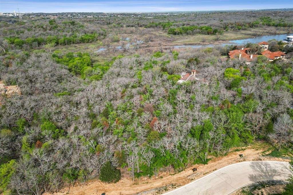 1.1 Acres of Residential Land for Sale in Southlake, Texas