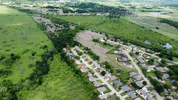 28 Acres of Land for Sale in Corsicana, Texas