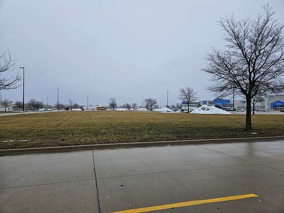 0.83 Acres of Commercial Land for Sale in Pontiac, Illinois