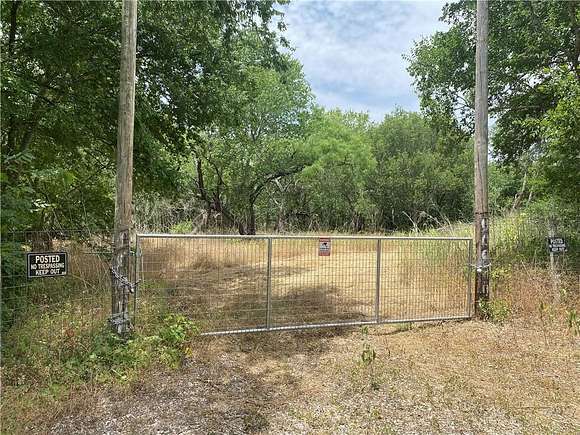 40.3 Acres of Improved Recreational Land for Sale in San Antonio, Texas