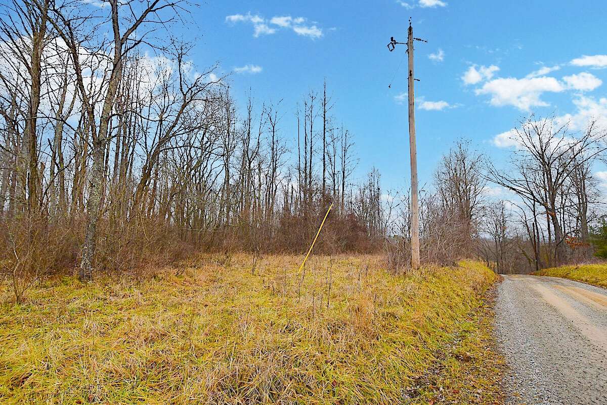 17 Acres of Recreational Land for Sale in Langsville, Ohio