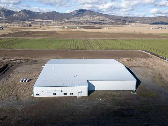 5 Acres of Commercial Land for Sale in Merrill, Oregon