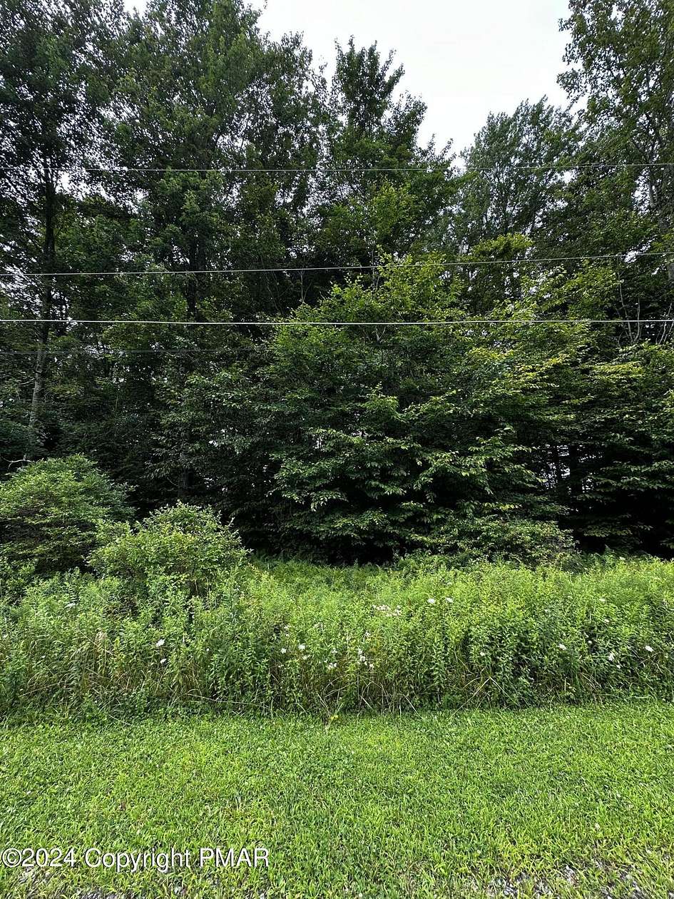 0.48 Acres of Residential Land for Sale in Pocono Lake, Pennsylvania