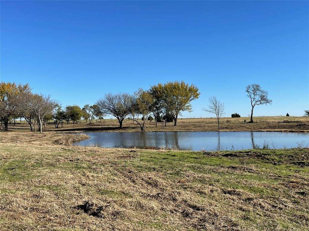 116 Acres of Improved Agricultural Land for Sale in Gordonville, Texas