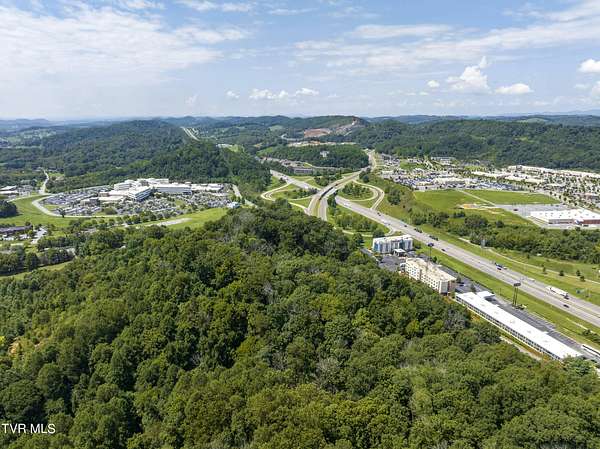 8.88 Acres of Commercial Land for Sale in Bristol, Tennessee