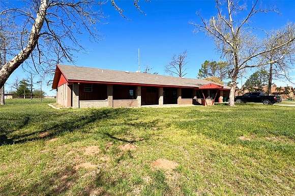 6 Acres of Land with Home for Sale in Vernon, Texas