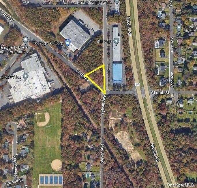 0.25 Acres of Commercial Land for Sale in Bayport, New York