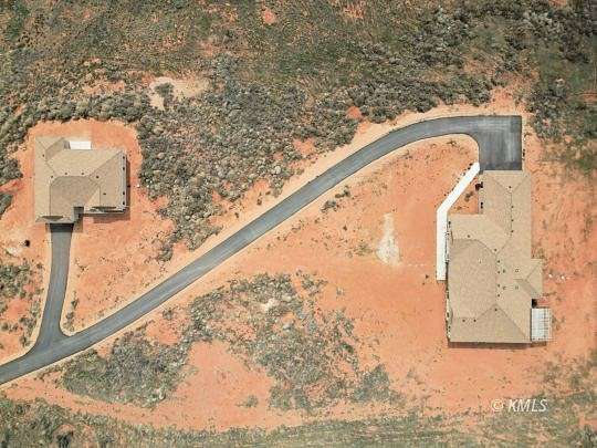 5.1 Acres of Residential Land with Home for Sale in Kanab, Utah